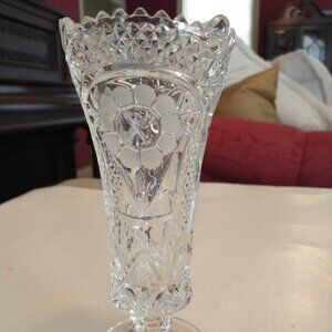 GU  Antique leaded crystal glass bud vase